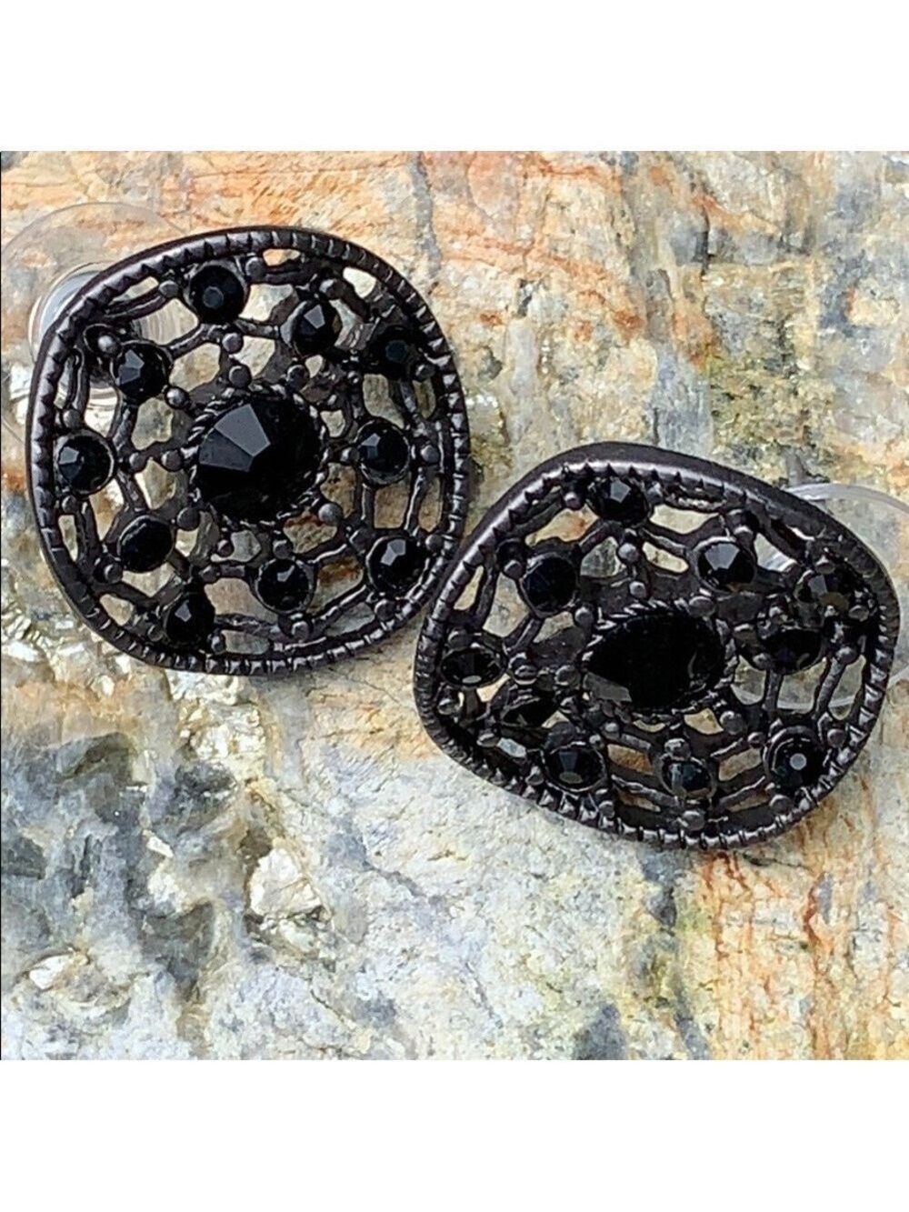 Gunmetal Faceted Stone Round Earrings
